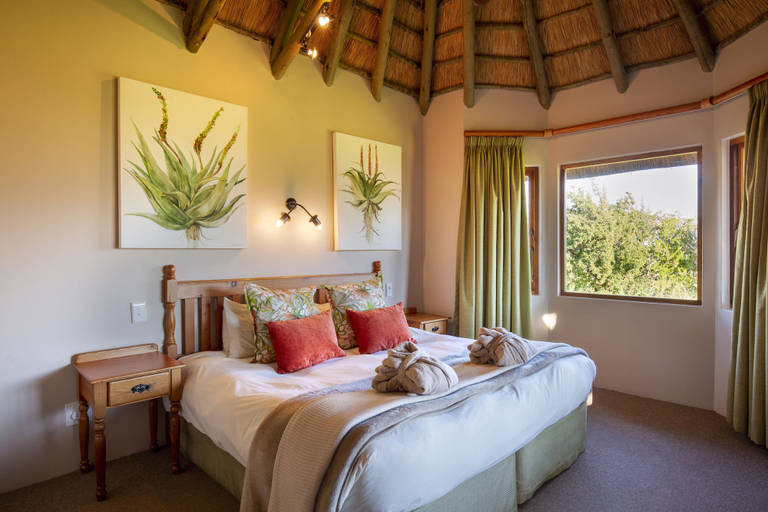 Bedroom 3, Montusi Mountain Lodge, Uthukela