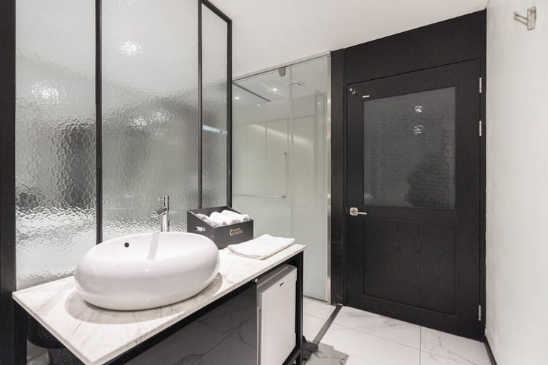 Bathroom 3, HOTEL CACAO, Namdong
