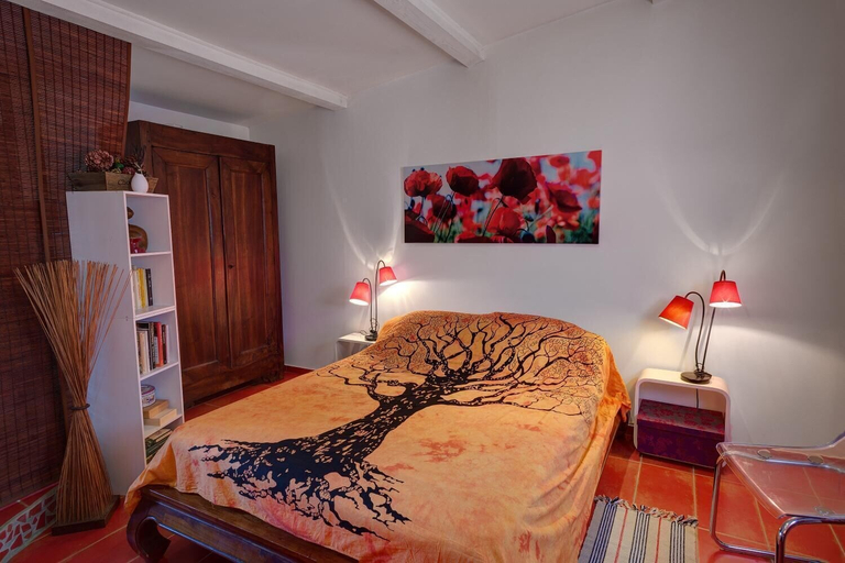 Bedroom 3, Les Gargoulettes, Vaucluse