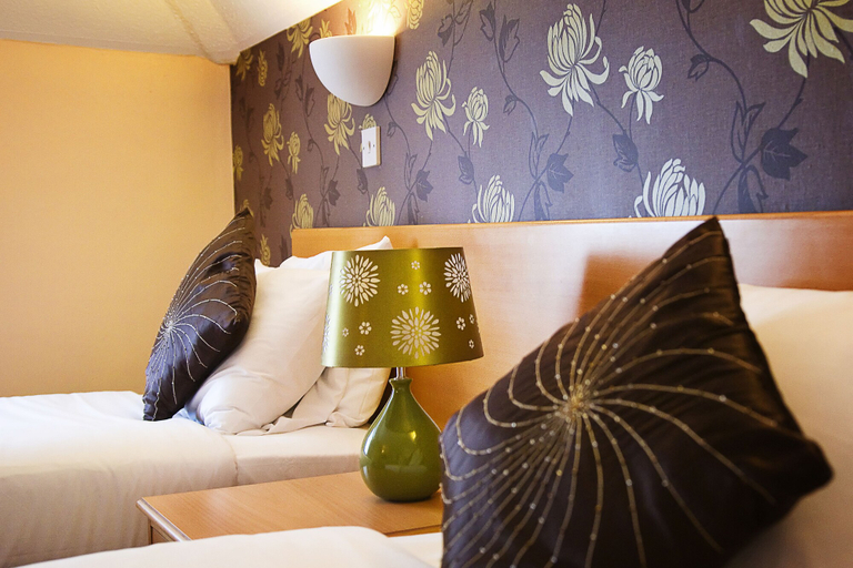 Bedroom 3, Abbey House Hotel, Reading