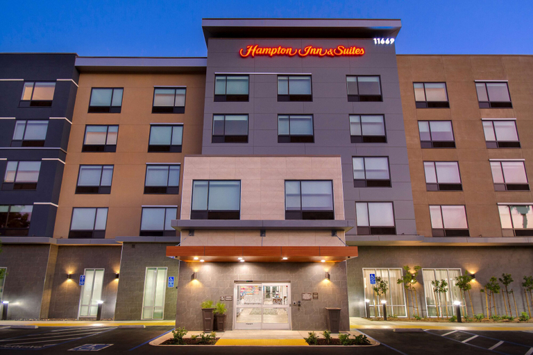 Exterior & Views 2, Hampton Inn & Suites Ontario Rancho Cucamonga, San Bernardino