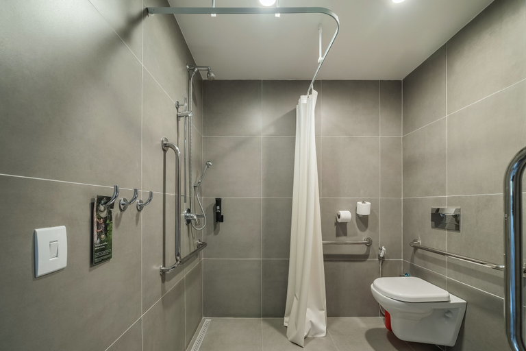 Bathroom 4, ibis Sorocaba, Sorocaba