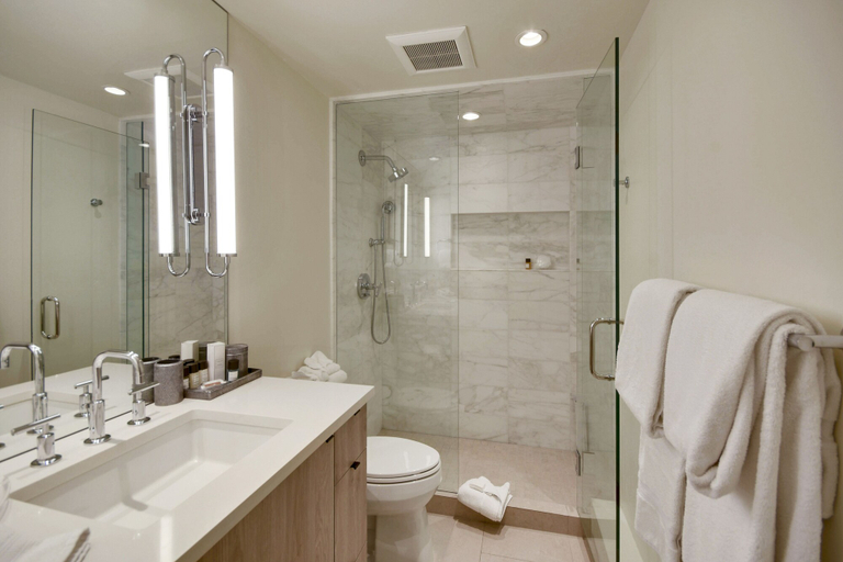 Bathroom 5, Aspen Square Condominium Hotel, Pitkin