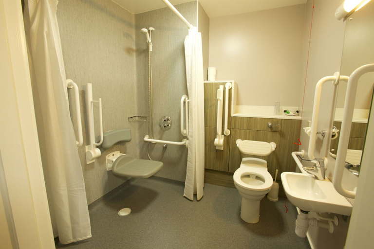 Bathroom 4, The Ayre Hotel, Orkney Islands