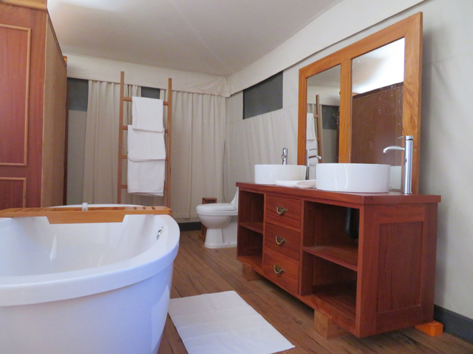 Bathroom 4, Vertigo Lodge de Estuario, Jangamo