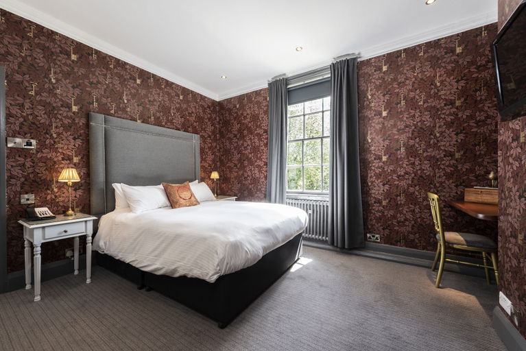 Bedroom 4, Statham Lodge Hotel, Warrington