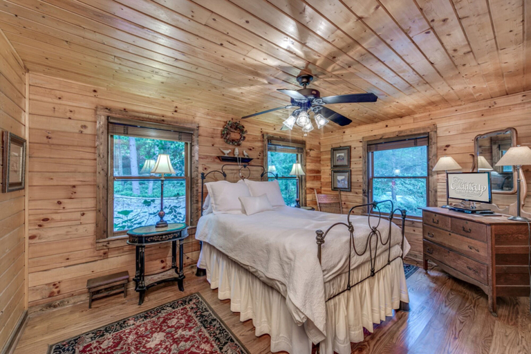 Bedroom 3, Trinity Waters, Fannin