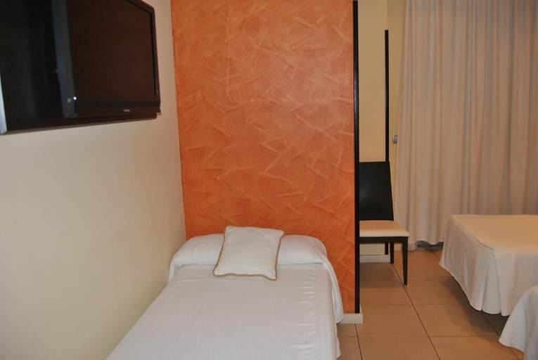 Bedroom 3, Hostal Fuente de la Magdalena, Badajoz