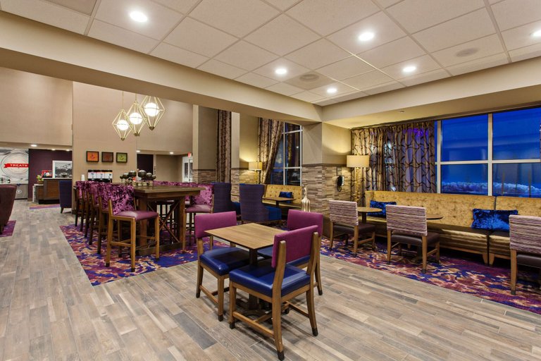 Food & Drinks 4, Hampton Inn & Suites Leavenworth, Chelan