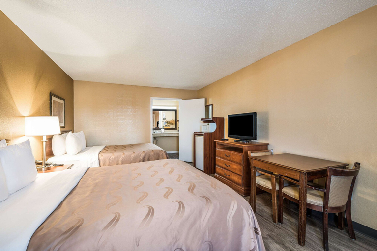 Bedroom 3, Quality Inn Arkadelphia - University Area, Clark