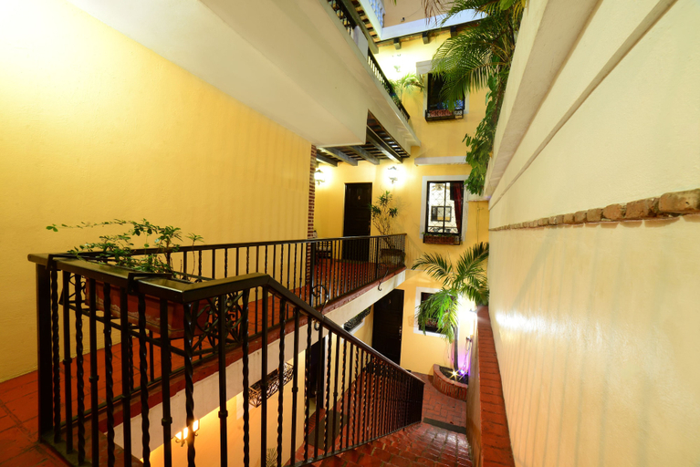 Others 4, Casa Naemie, Distrito Nacional