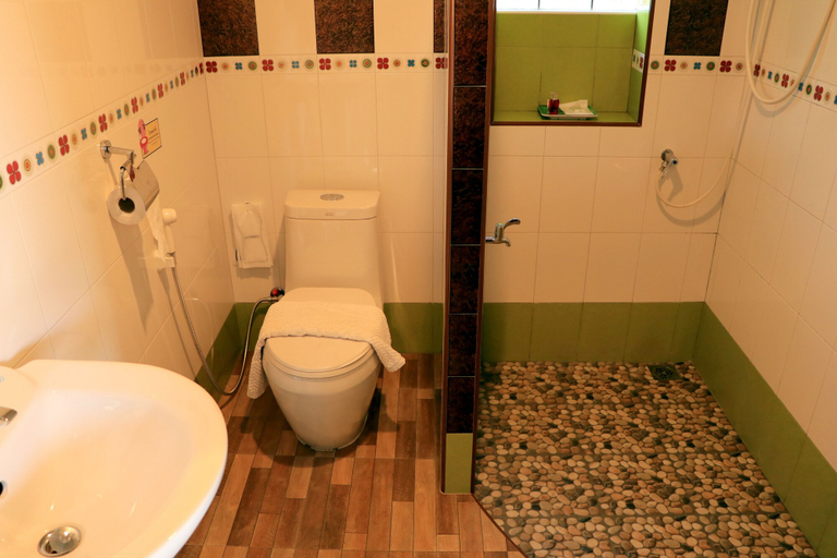 Bathroom 5, Baanrimnam Resort Trat, Muang Trat