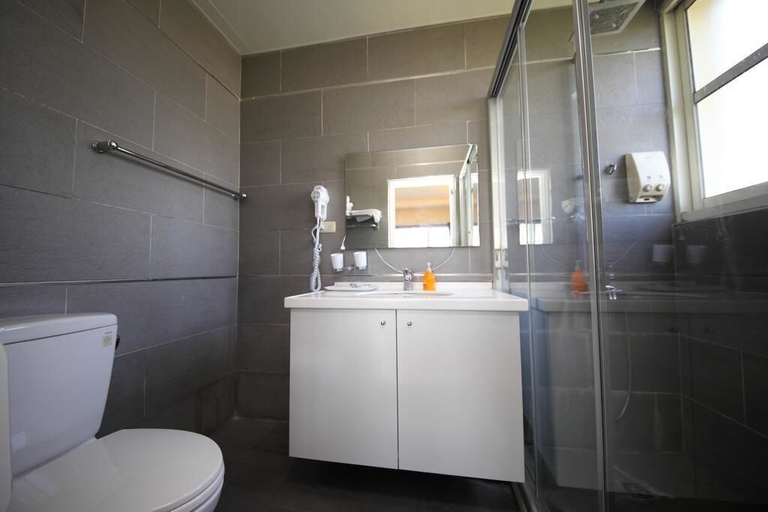 Bathroom 3, Yue Ya Guan Homestay, Yilan