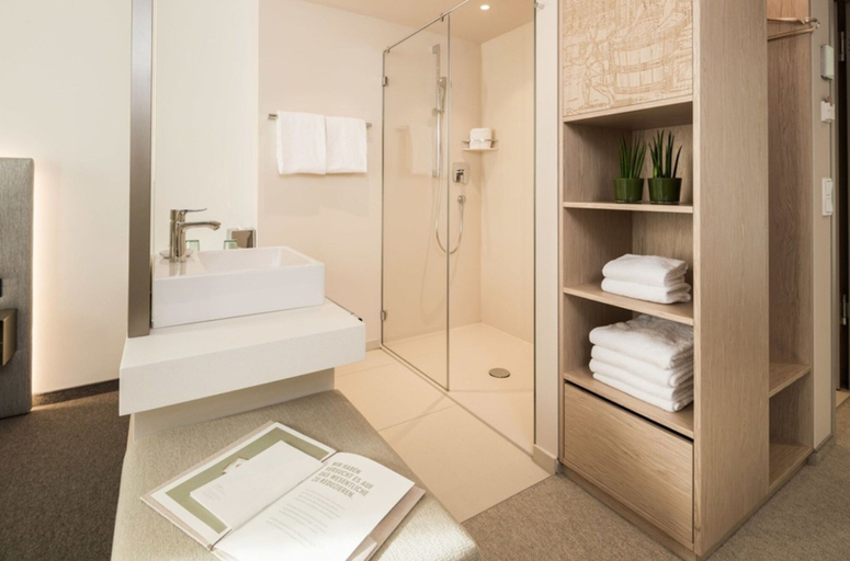 Bathroom 5, Das ACKER Hotel, Neuburg-Schrobenhausen