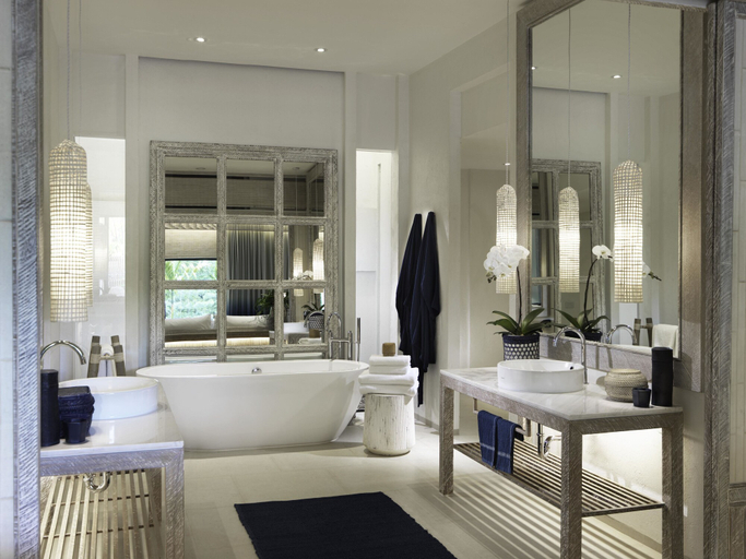 Bathroom 5, Raya Heritage, Mae Rim