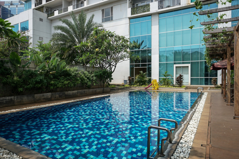 Outdoor pool 4, Comfort And Modern Look Studio Apartment At Ambassade Kuningan, Jakarta Selatan