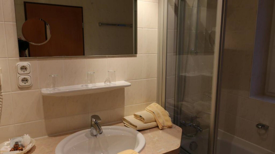 Bathroom 4, Panoramahotel Am Marienturm, Saalfeld-Rudolstadt