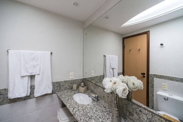Bathroom, MRP301 Flat balcony Beach Muro Alto up 7, Ipojuca