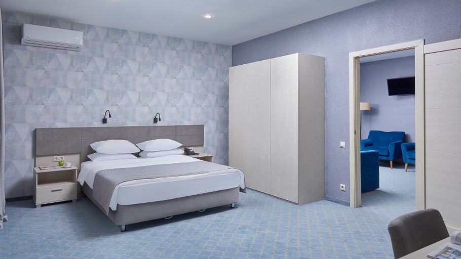 Bedroom 3, Country Resort Hotel-All Inclusive, Taldomskiy rayon