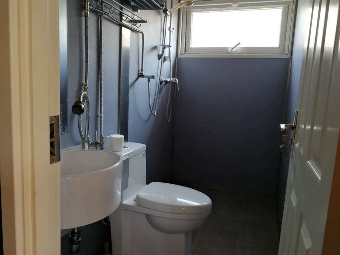Bathroom 4, B&B under GreatWall, Beijing