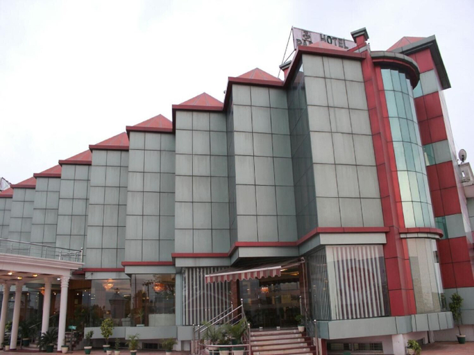 Exterior & Views 2, Hotel Padmini Palace, Dehradun
