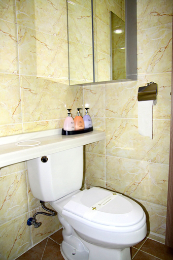 Bathroom 3, Geoje Ocean Hotel, Geoje