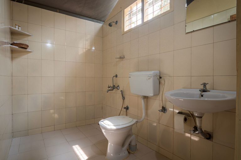 Bathroom 4, Amritara Riverside Camp, Thattekad, Idukki
