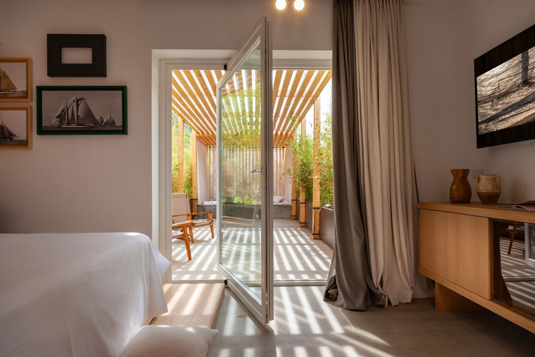 Bedroom 4, Praia Art Resort, Crotone
