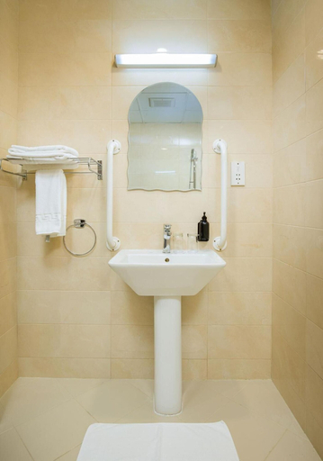 Bathroom 4, City Hotel Duqm, Al Wusta