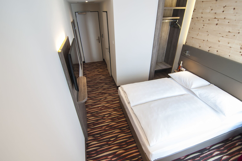 Bedroom 3, Amaro Hotel, Dachau