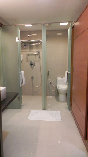 Bathroom 5, Hotel Aram, Jamnagar