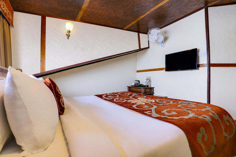 Bedroom 2, Summit Hermon Hotel & Spa, Darjiling