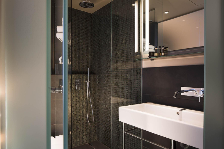 Bathroom 4, Best Western Quartier Latin Pantheon, Paris