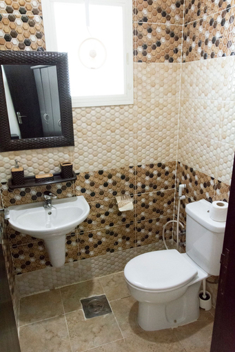 Bathroom 3, Flowers INN 2, Salmiya