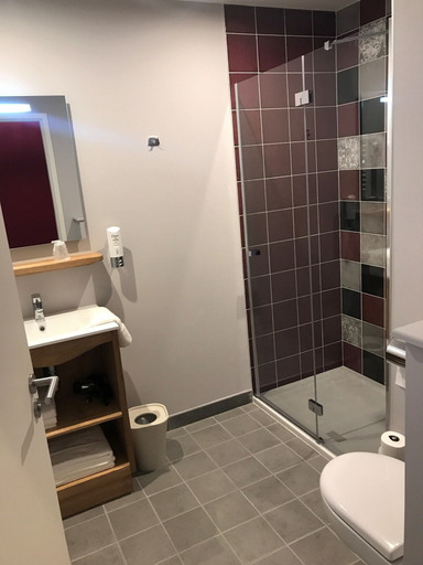 Bathroom 5, Le Prieure de Boulogne, Loir-et-Cher
