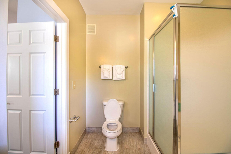 Bathroom 4, Kings Creek Plantation by TripForth, York