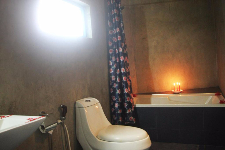 Bathroom, Hotel Eden Garden, Dambulla