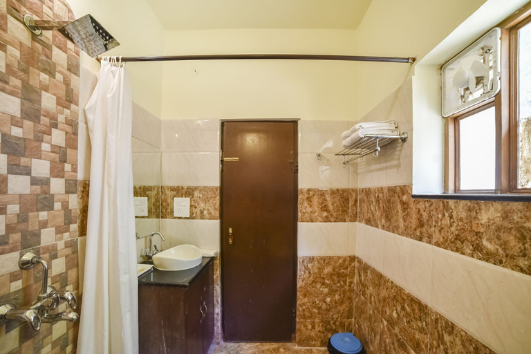 Bathroom 3, Lohana Village Resort, Ajmer
