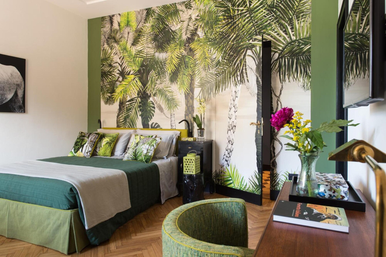 Bedroom 2, Velona's Jungle Luxury Suites, Florence