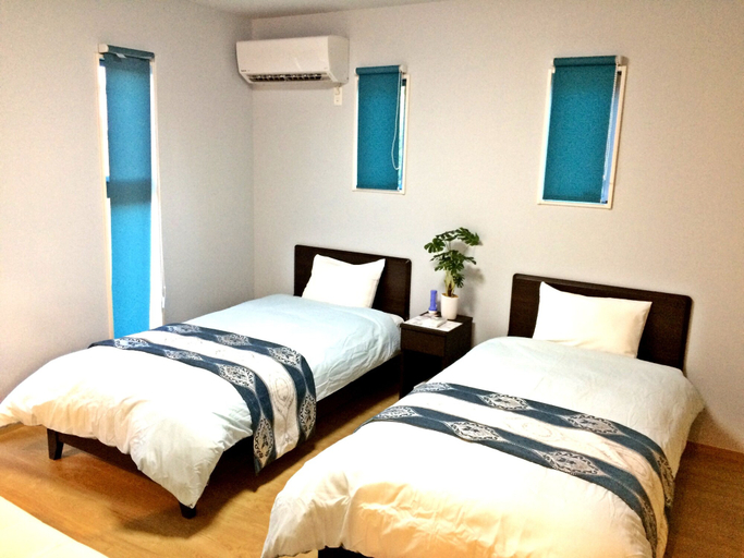 Bedroom 2, Ramusuya, Onna