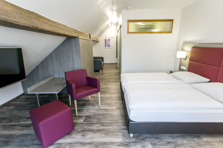Bedroom 4, Hotel Holzscheiter, Waldshut