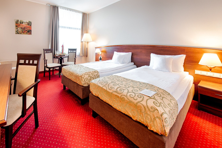 Bedroom 3, Grand Royal Hotel, Poznań City