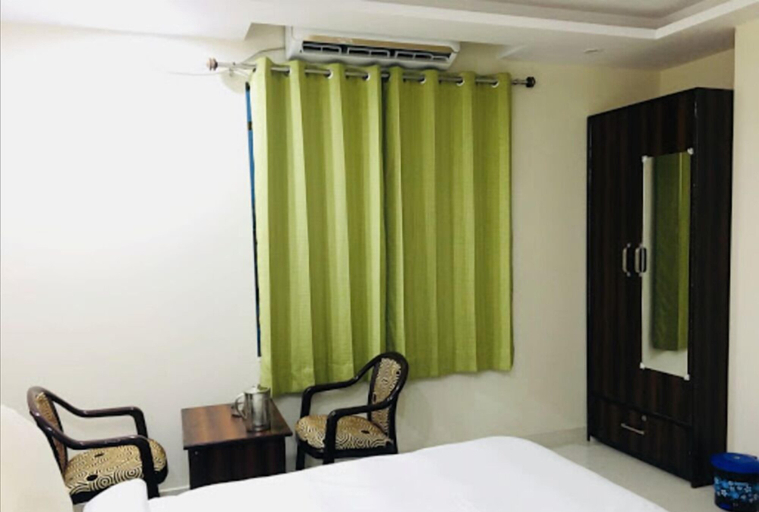 Bedroom 5, Hotel Himalayan, Dehradun
