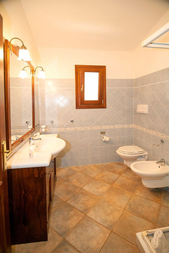 Bathroom 3, Albergo Residenziale Li Troni, Nuoro