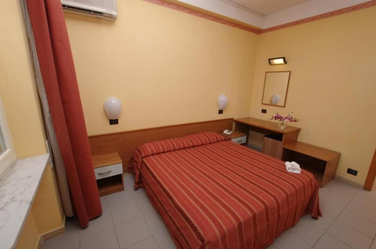 Bedroom 3, Hotel Eurotel, Ascoli Piceno