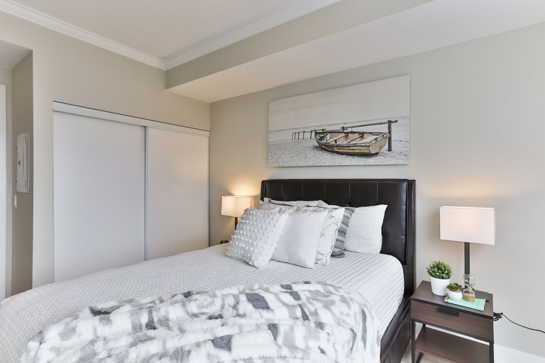 Bedroom 5, QuickStay - Modern 2-Bedroom Condo, Panoramic City Views, Toronto