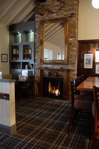 Others 4, The Boat & Horses Inn, Oldham