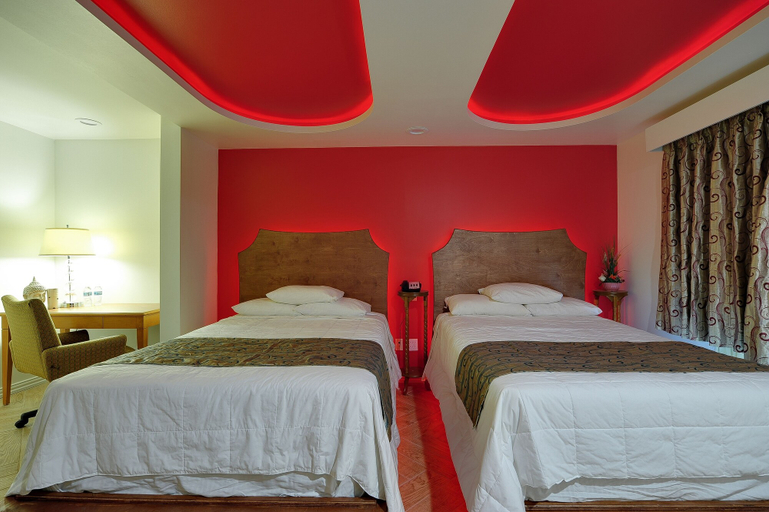 Bedroom 3, Romantic Inn & Suites, Dallas
