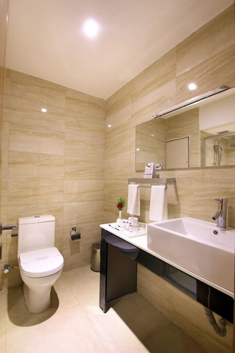 Bathroom 4, Best Western Ashoka, Hyderabad