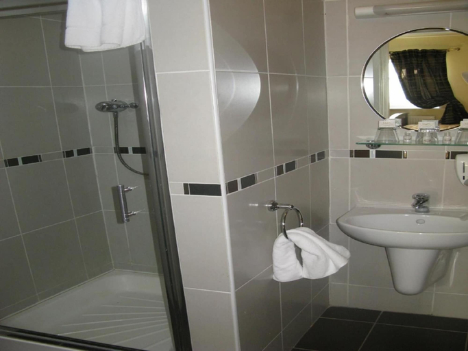 Bathroom 4, Laragh House